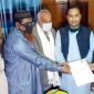 গাবতলীতে পৌর নির্বাচনে প্রার্থীদের মনোনয়নপত্র জমা