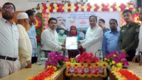 ঘোড়াঘাটে গৃহহীন ২৯৯ পরিবার পেল বাড়ির চাবি