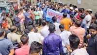কাপ্তাই সড়কে টোকেন বাণিজ্য বন্ধ ও  চাঁদাবাজির বিরুদ্ধে বিক্ষোভ