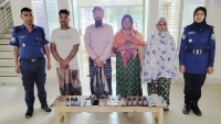 পার্বতীপুরে যৌথ বাহিনীর অভিযানে আটক-৪