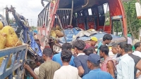 মাধবপুরে বাস-পিকআপের মুখোমুখি সংঘর্ষে চালক নিহত