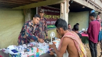 আলীকদমে দুর্গম পাহাড়ে মেডিক্যাল ক্যাম্প করেছে বিজিবি