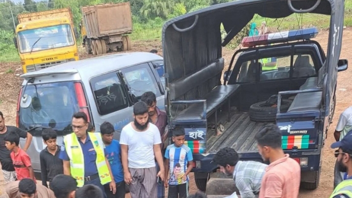 মিরসরাইয়ে মোটরসাইকেল নিয়ন্ত্রণ হারিয়ে পিকআপের সাথে ধাক্কায় নিহত-১