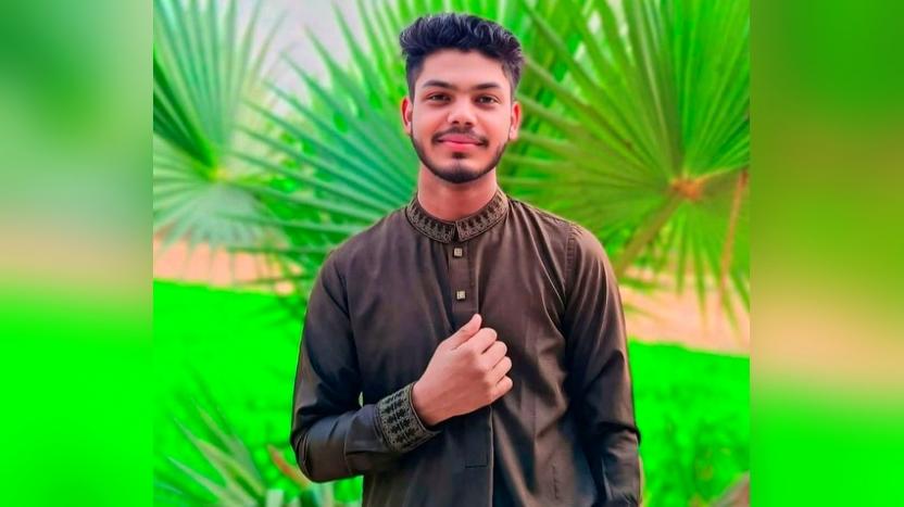 মিরসরাইয়ে ৪ মোটরযানের সংঘর্ষে স্টিলের বান্ডেল ছিটকে পড়ে পথচারীর মৃত্যু, আহত-৩