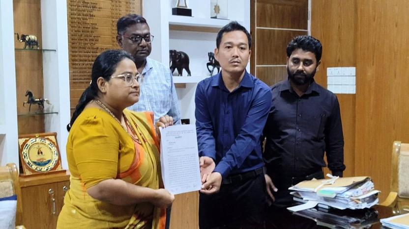 রাঙামাটিতে ফার্মাসিউটিক্যালস প্রতিনিধিদের জেলা প্রশাসক বরাবর স্মারকলিপি প্রদান