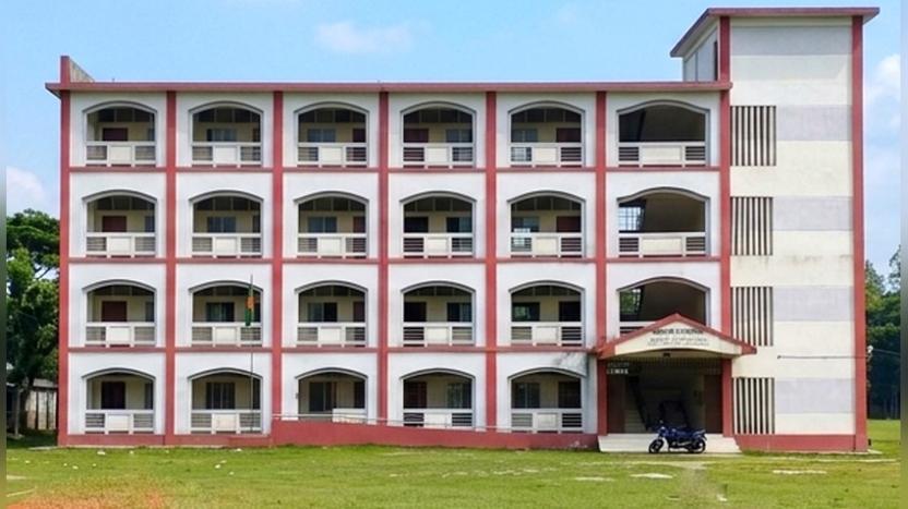 নান্দাইলের বিদ্যালয়ে দুই শিক্ষিকার অলৌকিক উপস্থিতি