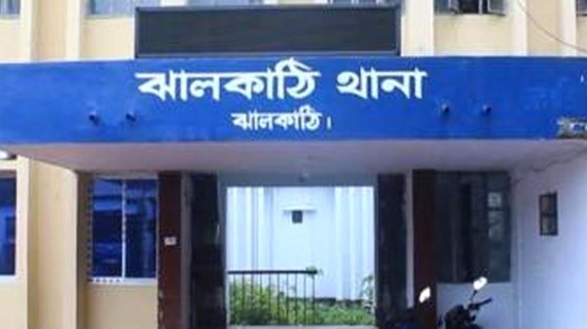 ঝালকাঠিতে সপ্তম শ্রেণির এক শিক্ষার্থীর ঝুলন্ত মরদেহ উদ্ধার
