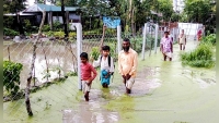 পার্বতীপুরে ড্রেন বন্ধের কাবণে ৫০ পরিবারের জনদুর্ভোগ