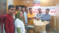 ডেঙ্গু রোগীদের জন্য ঝালকাঠি সদর হাসপাতালে ১শত স্যালাইন দিলেন যুবদল নেতা শামীম
