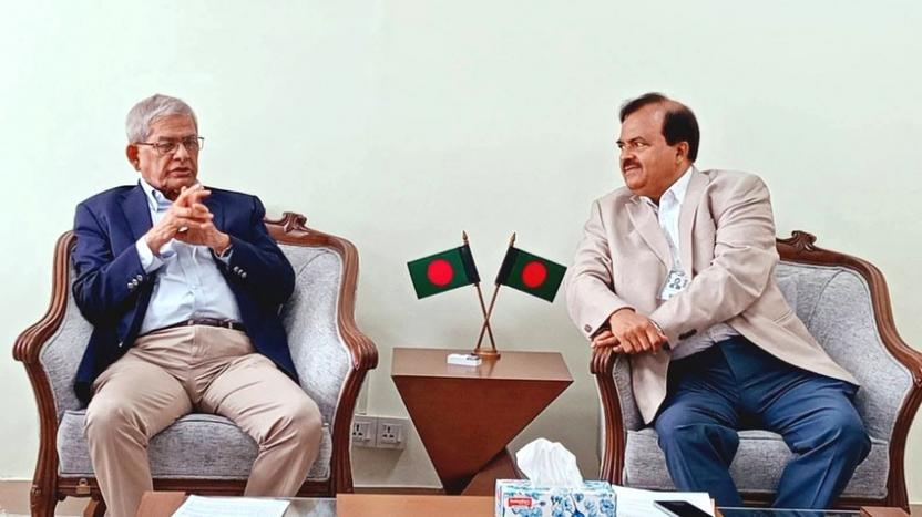 ক্ষুদ্র জাতিগোষ্ঠী ও সংখ্যালঘু সম্প্রদায়ের অধিকার রক্ষায় সর্বোচ্চ অগ্রাধিকার দেবে সরকার : স্থানীয় সরকার মন্ত্রী