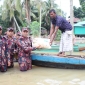 ছোট হরিণায় বন্যাদুর্গতদের মাঝে ১২ বিজিবির ত্রাণ বিতরণ