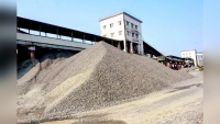 ৫২ দিন পর উৎপাদনে ফিরেছে মধ্যপাড়া পাথর খনি