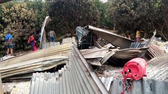 রাঙামাটিতে দুর্বৃত্তদের দেয়া আগুনে সাংবাদিক এর বাগান বাড়ি পুড়ে দেয়ার সাড়ে ৩ বছর : পায়নি বিচার, মিলেনি কোন সহযোগিতা (ভিডিও লিংক সহ)