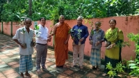 ‘সবুজ ধর্মীয় প্রতিষ্ঠান’ গড়ে তোলার লক্ষে কদমতলী ধর্ম্মাংকুর বুদ্ধ বিহারে গাছের চারা রোপন করেছেন সবুজ চাকমা