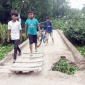 আত্রাইয়ে ঝুঁকিপূর্ণ ব্রিজে জীবনের ঝুঁকি নিয়ে চলাচল,দুর্ঘটনার আশংকা