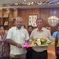 বিপ্লবী ওয়ার্কার্স পার্টির পক্ষ থেকে রাঙামাটি জেলা পরিষদ চেয়ারম্যান দীপন তালুকদারকে ফুলেল শুভেচ্ছা