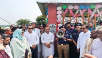 আত্রাইয়ে সড়কে নিরাপত্তা নিশ্চিতকরণে পুলিশ বক্সের উদ্বোধন