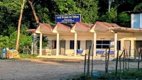 চরম দুর্ভোগে স্থানীয়রা : বান্দরবান-থানচি সড়কে বাসের পর জিপ-মাহেন্দ্র চলাচল বন্ধ