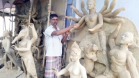 আত্রাইয়ের ৫৪টি মণ্ডপে চলছে দুর্গাপূজার প্রস্তুতি